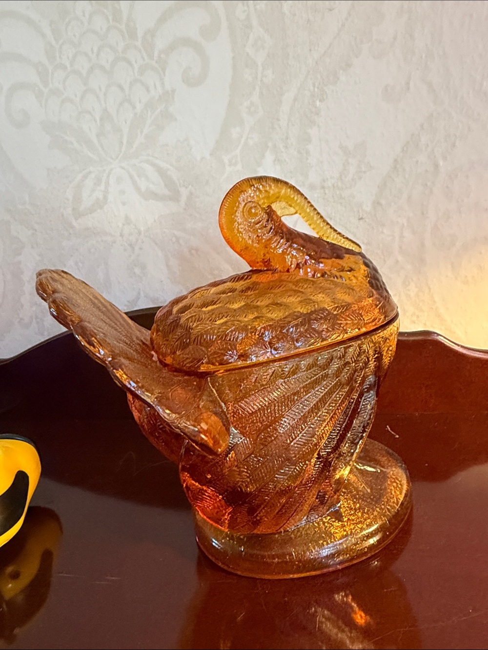 Vintage Amber Glass Turkey  Candy Dish with lid - Picture 8 of 9